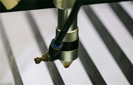 př&iacute;m&eacute; d&iacute;ly značky